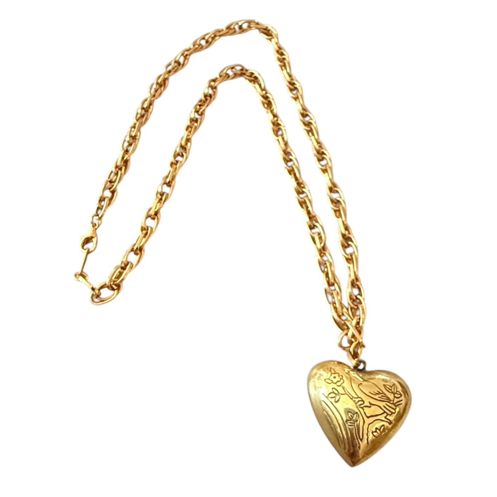 Vintage Puffy Heart with Etched Bird Scene Pendant‎ Necklace in Gold Plate, 21”